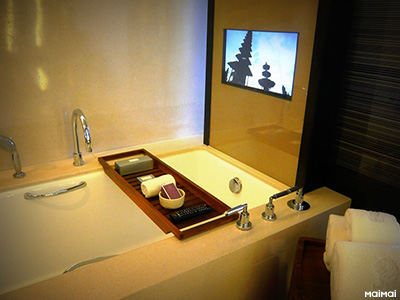 P1130638 RCB H BATHTUB PI
