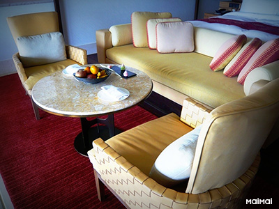 P1130650 RCB H SOFA PI 400
