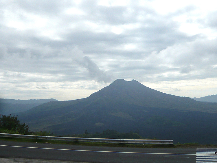 P1200129 BATUR PICASA 750