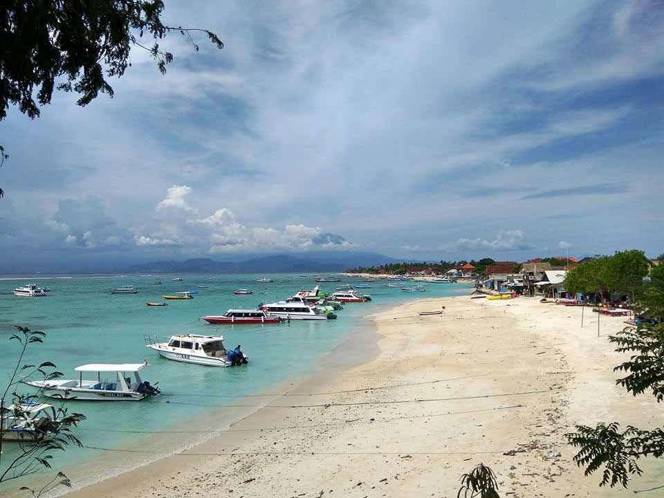 レンボンガン島の船着き場