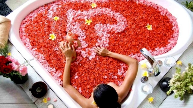 Flower Bath-3 640 360.jpg