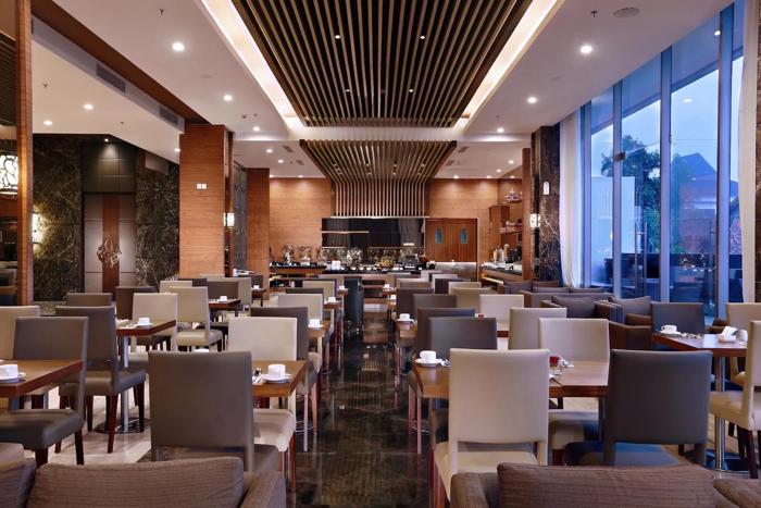 ルスティック ビストロ&バー