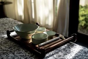 自然素材のプロダクトを使用して心や身体のバランスを整えていきます。