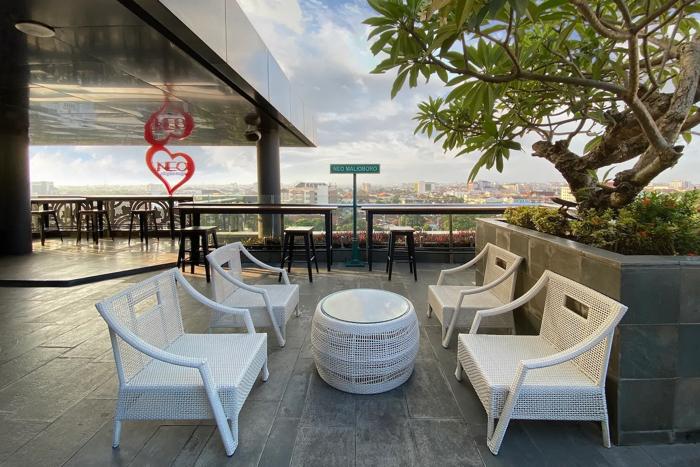 スカイラウンジ