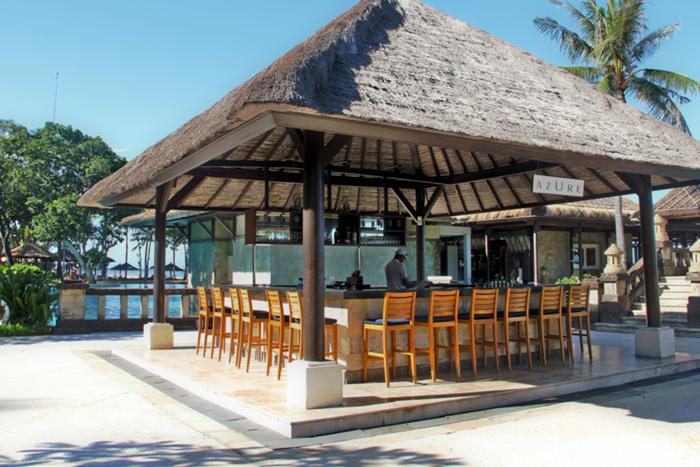アズール バー & キオスク