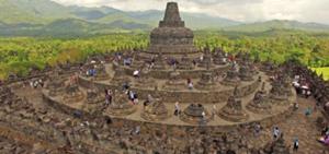 インドネシアの世界遺産～ボロブドゥール寺院遺跡～